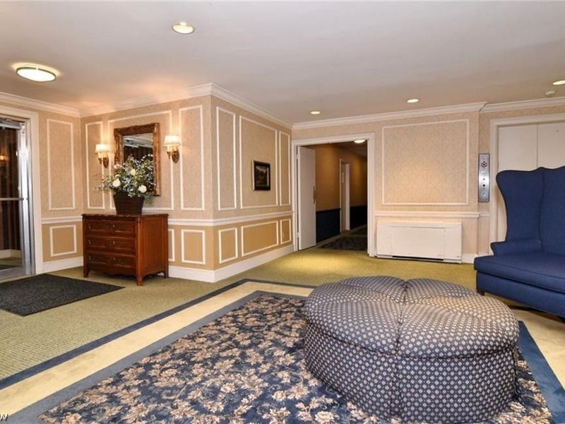 19425 Van Aken Boulevard, Unit 302, Shaker Heights, OH 44122 Photo 34