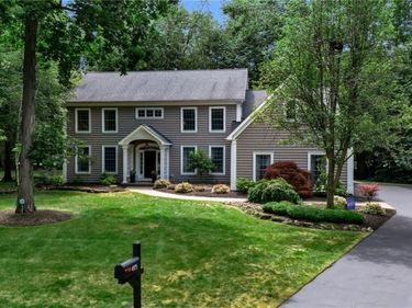4975 Sandstone Court, Clarence, NY 14031
