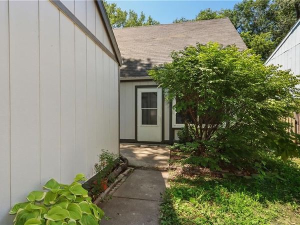 309 Northwood Lane, Lawrence, KS 66044