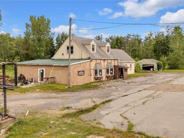 6310 Southwestern Boulevard, Hamburg, NY 14075