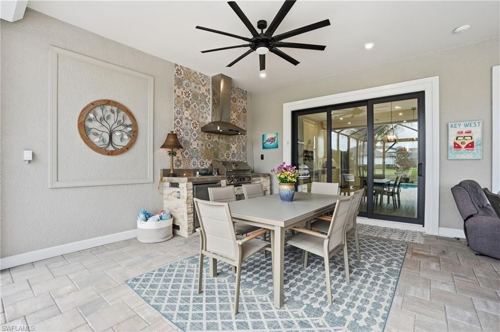 11161 Canal Grande Dr, Fort Myers, FL 33913 Photo