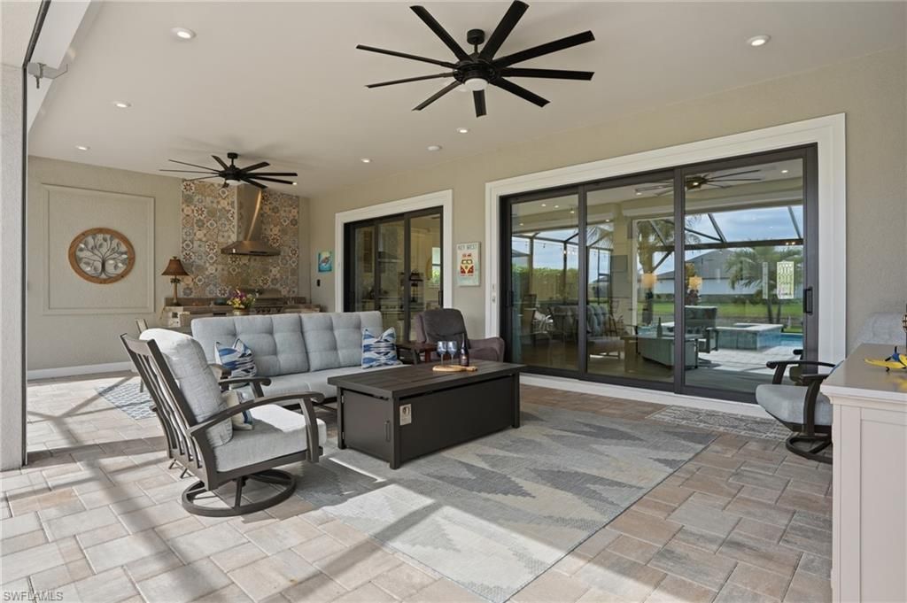 11161 Canal Grande Dr, Fort Myers, FL 33913 Photo