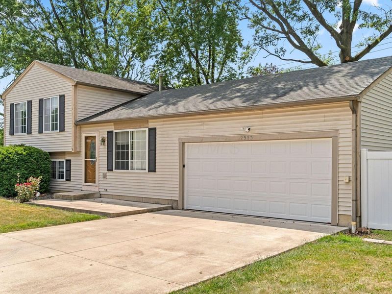 2533 Creekwillow Place, Grove City, OH 43123 Photo 2