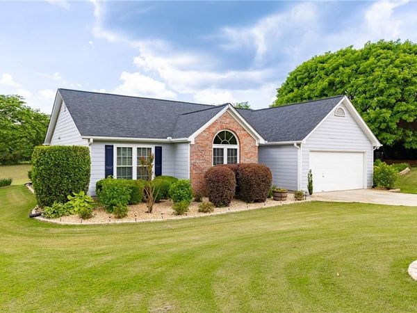 8860 Creekstone Place , Gainesville, GA 30506