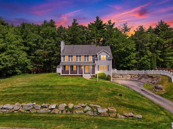 43 Duncan Farms Road, Manchester, NH 03102