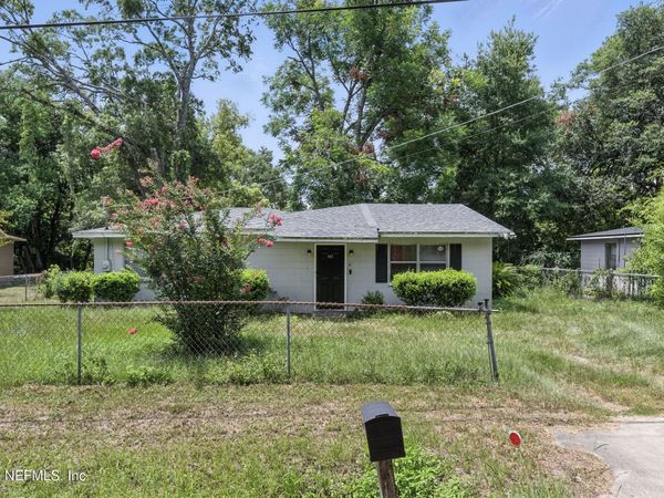 7174 MATTHEW Street, Jacksonville, FL 32210