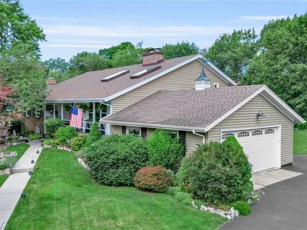 8634 Rebecca Drive , Clarence, NY 14221