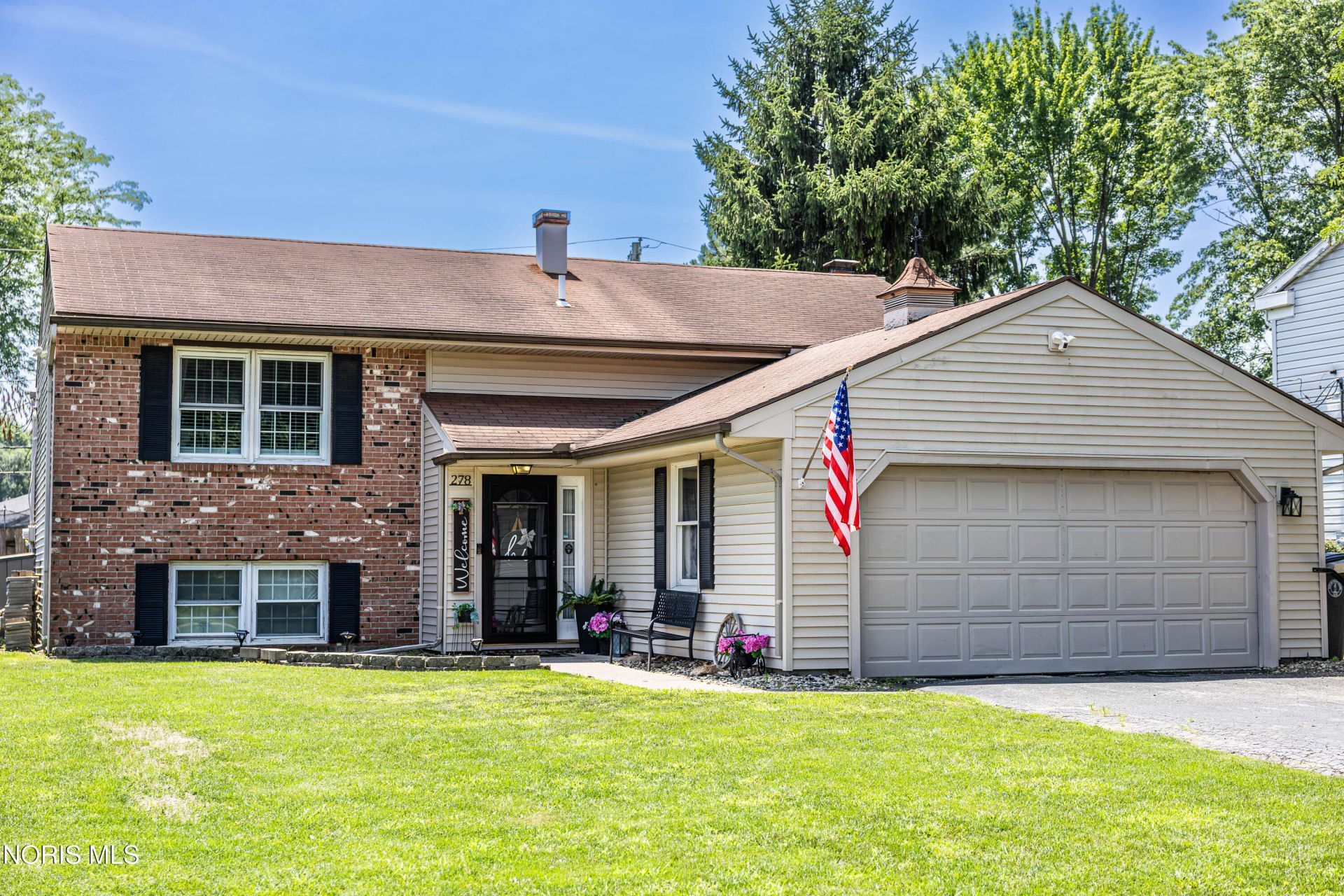 278 Queensland Boulevard, Perrysburg, OH 43551 Main Photo