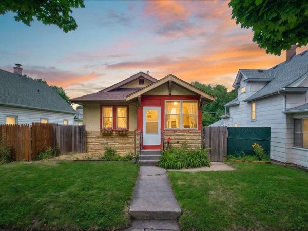 1217 6th Street E, Saint Paul, MN 55106