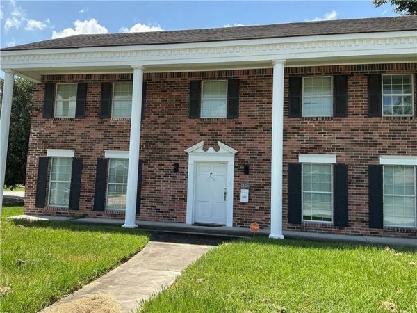 4043 S PIN OAK Avenue , New Orleans, LA 70131