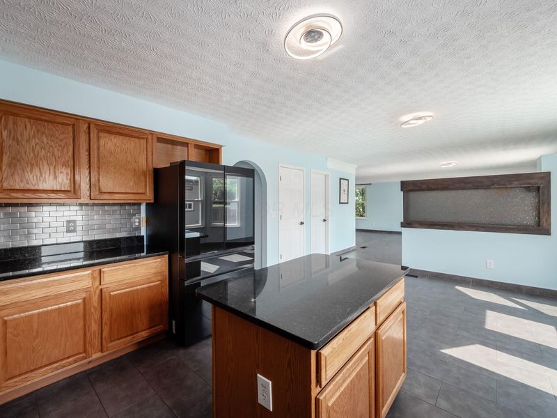6575 Rivers Edge Drive, Lewis Center, OH 43035 Photo 12