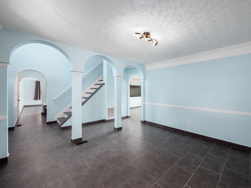 6575 Rivers Edge Drive, Lewis Center, OH 43035 Photo 8