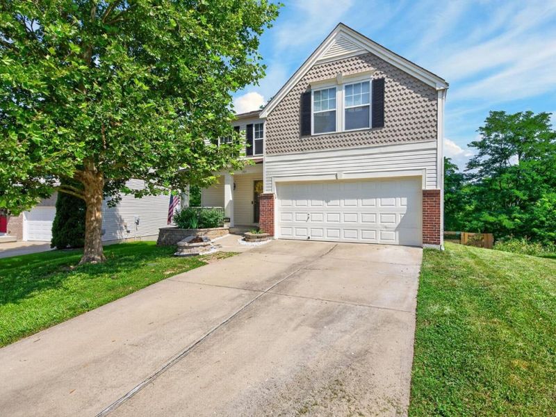 204 Lights Pointe Court, New Richmond, OH 45157 Photo 2