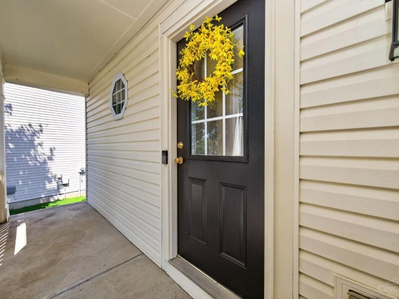 204 Lights Pointe Court, New Richmond, OH 45157 Photo 4