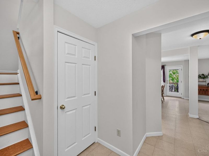 204 Lights Pointe Court, New Richmond, OH 45157 Photo 5