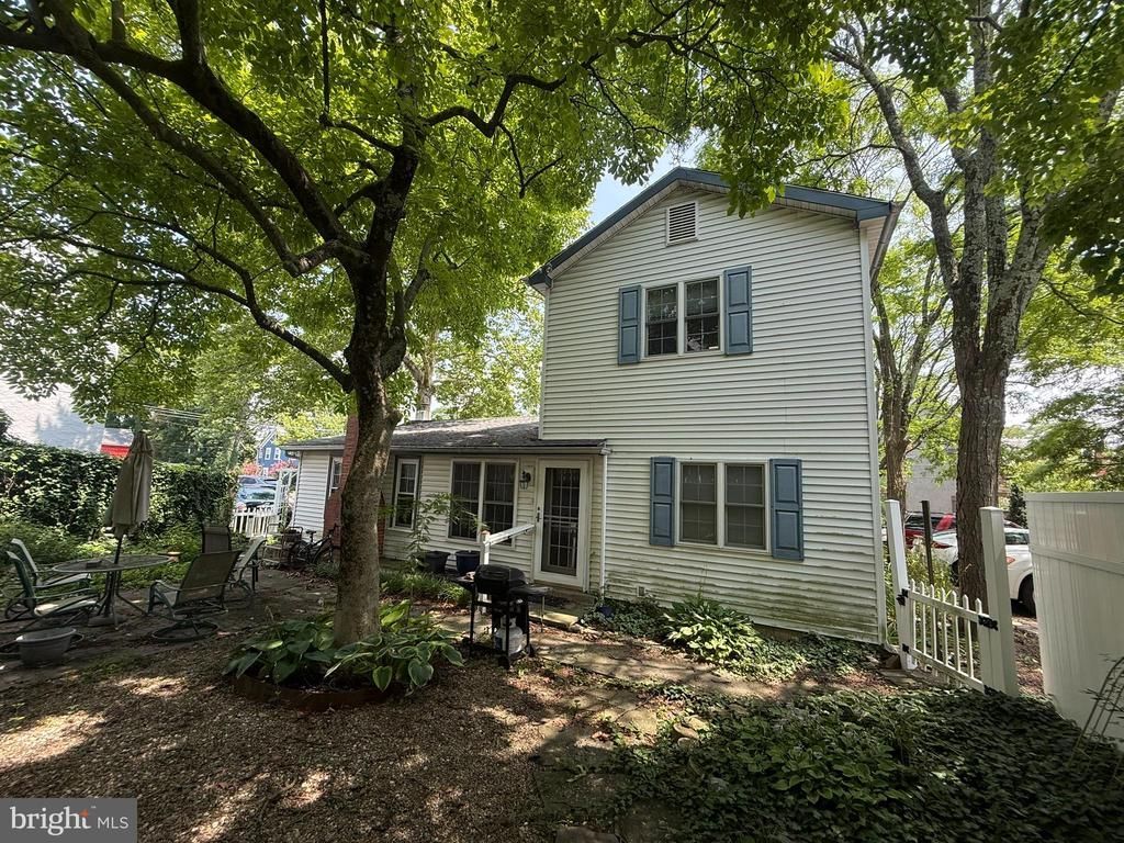 63 TAYLOR AVENUE , DOYLESTOWN, PA 18901