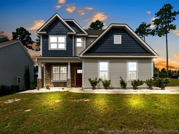 14 Wildlife Bridge Court, Spring Lake, NC 28390