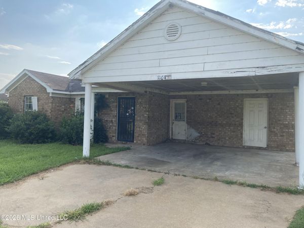 1104 Clover Leaf Circle, Robinsonville, MS 38664