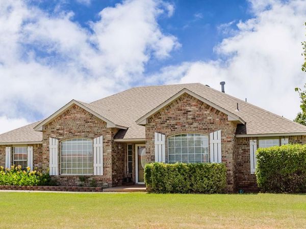 10449 Highway 34 , Elk City, OK 73644