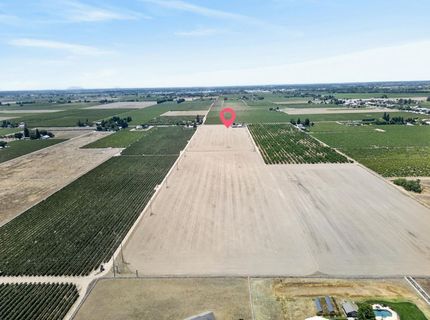 16696 N Locust Tree Rd, Lodi, CA 95240 Photo
