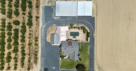 16696 N Locust Tree Rd, Lodi, CA 95240 Photo
