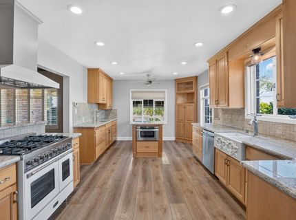 16696 N Locust Tree Rd, Lodi, CA 95240 Photo