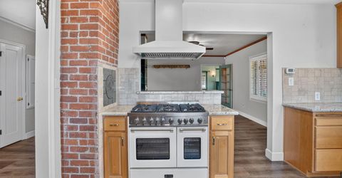 16696 N Locust Tree Rd, Lodi, CA 95240 Photo