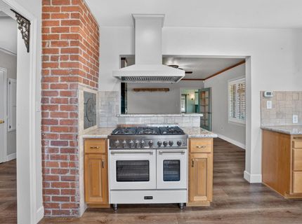 16696 N Locust Tree Rd, Lodi, CA 95240 Photo