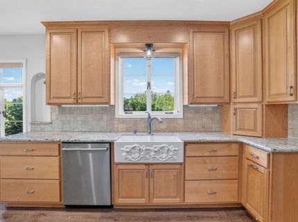 16696 N Locust Tree Rd, Lodi, CA 95240 Photo