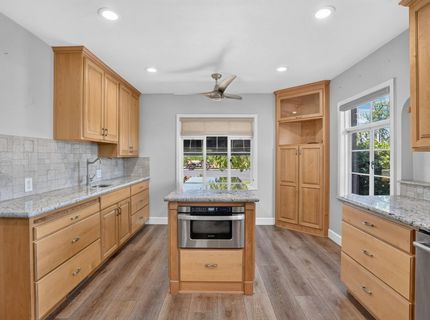 16696 N Locust Tree Rd, Lodi, CA 95240 Photo