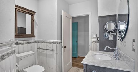 16696 N Locust Tree Rd, Lodi, CA 95240 Photo