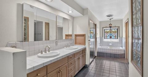 16696 N Locust Tree Rd, Lodi, CA 95240 Photo