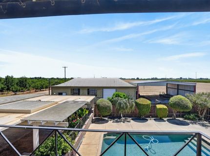 16696 N Locust Tree Rd, Lodi, CA 95240 Photo