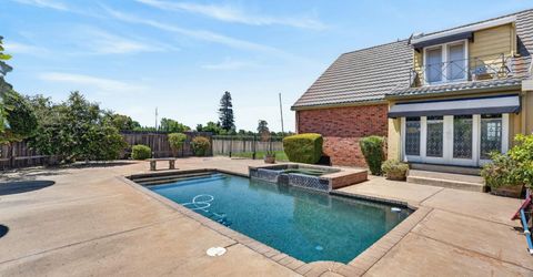 16696 N Locust Tree Rd, Lodi, CA 95240 Photo