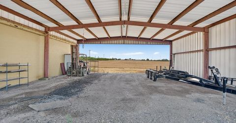16696 N Locust Tree Rd, Lodi, CA 95240 Photo