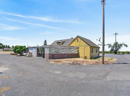 16696 N Locust Tree Rd, Lodi, CA 95240 Photo