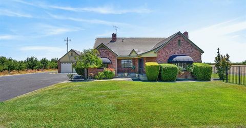 16696 N Locust Tree Rd, Lodi, CA 95240 Photo