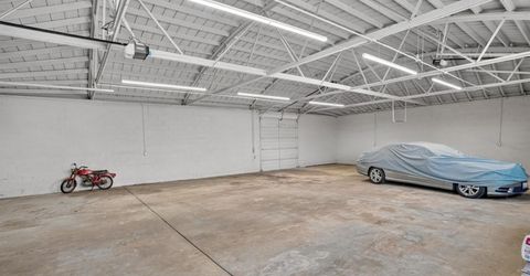 16696 N Locust Tree Rd, Lodi, CA 95240 Photo