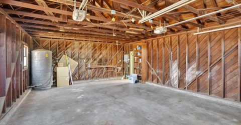 16696 N Locust Tree Rd, Lodi, CA 95240 Photo