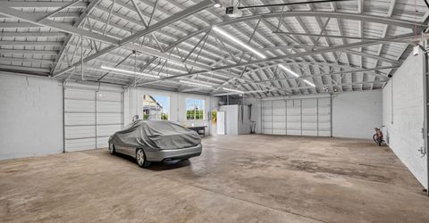 16696 N Locust Tree Rd, Lodi, CA 95240 Photo