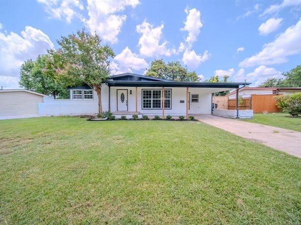 920 Treasure Road , Garland, TX 75041