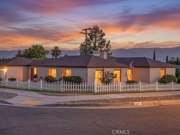 1250 W Palm, Redlands, CA 92373