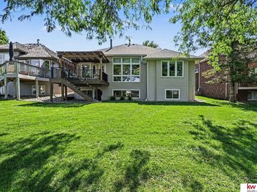 9920 S 172 Circle, Omaha, NE 68136