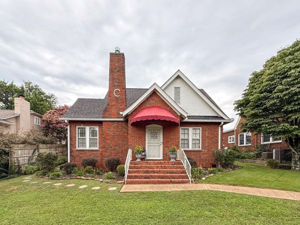 643 E Crest Road, Chattanooga, TN 37404