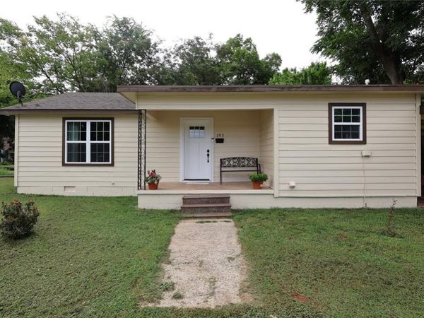 303 E Garvin Avenue, Pauls Valley, OK 73075