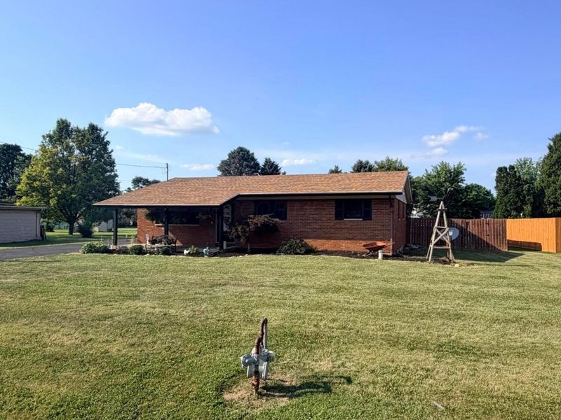 2654 Danbury Road, Springfield, OH 45505 Photo 2