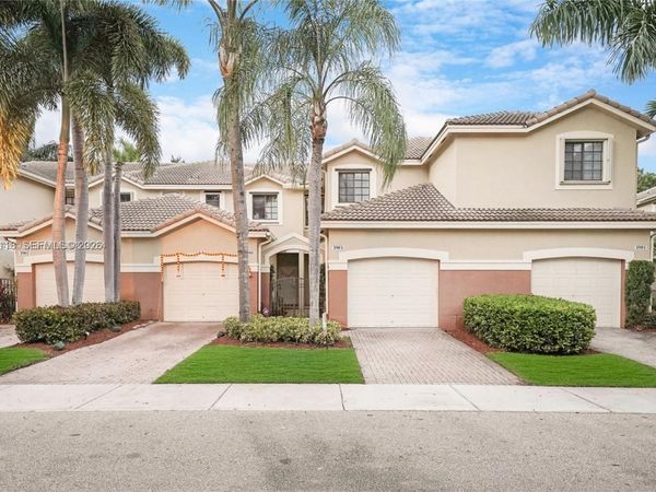 3903 Tree Top Dr , Unit 3903, Weston, FL 33332