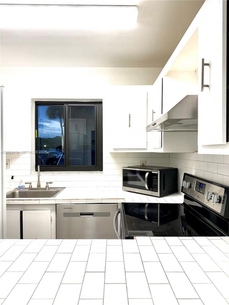 131 SW 109th Ave, Unit L5, Sweetwater, FL 33174 Photo