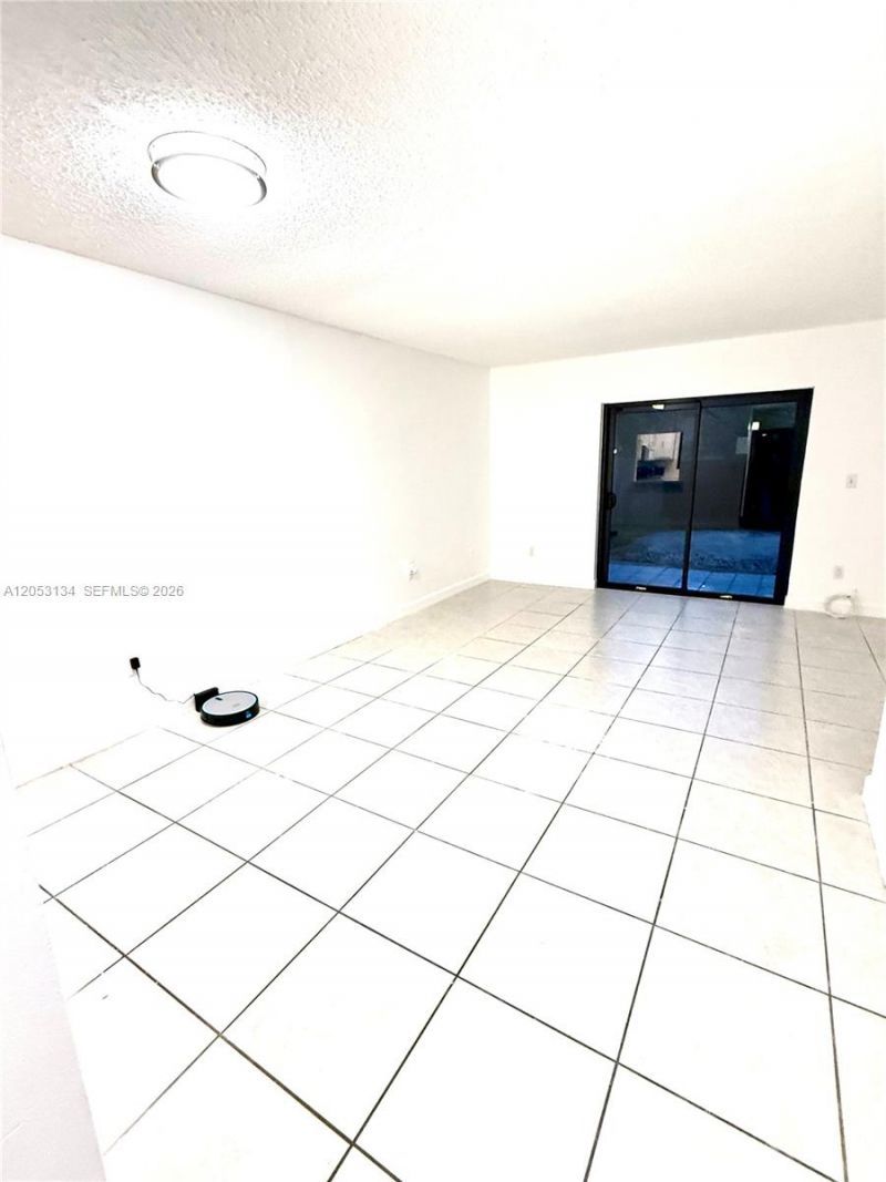 131 SW 109th Ave, Unit L5, Sweetwater, FL 33174 Photo