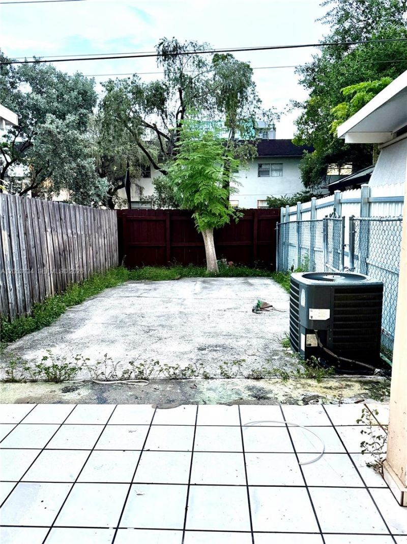 131 SW 109th Ave, Unit L5, Sweetwater, FL 33174 Photo